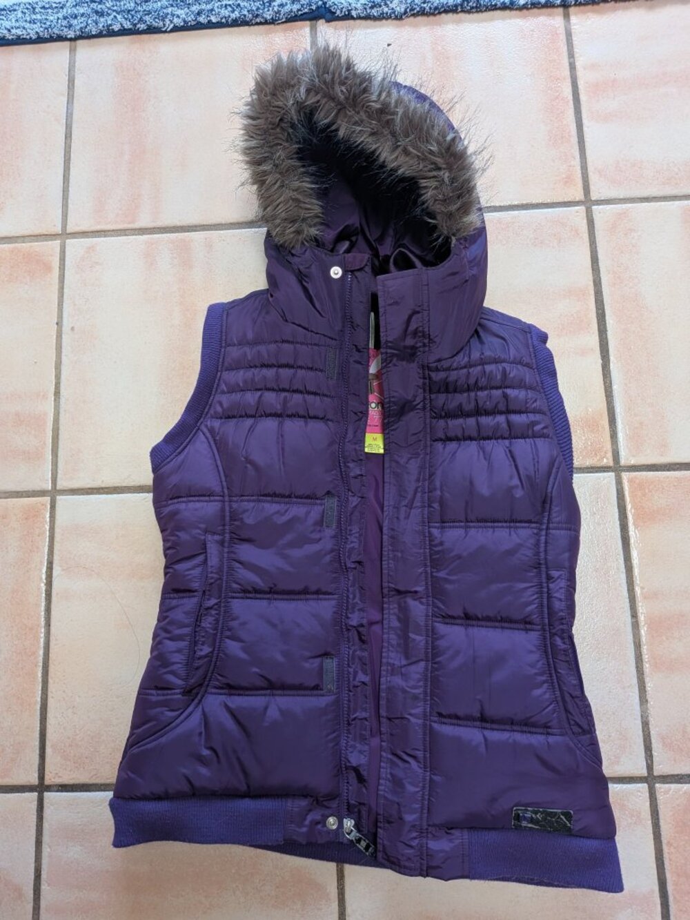 Burton Purple Puffer Vest Size M Fur Hood